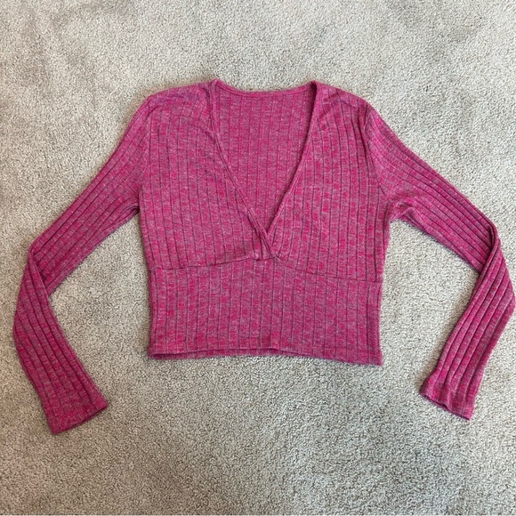 Pink heathered V-neck long sleeve crop top stretchy - Picture 5 of 9